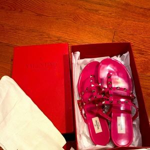 Authentic Valentino Garavani Stud sandals